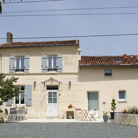 Le Gite Du Verger Saint-Bris-des-Bois Buitenkant foto
